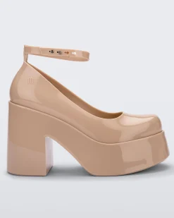 Doll Heel